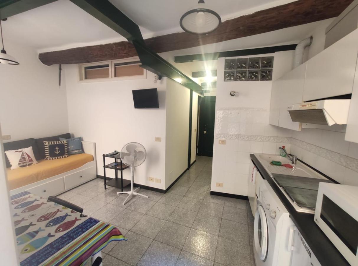 A Casa Di Silvia Apartment คาโมยลี ภายนอก รูปภาพ